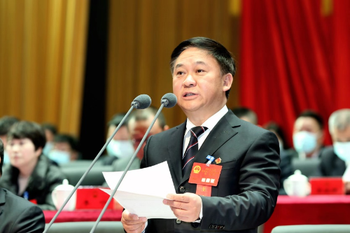 呈贡区人大常委会主任马宏途主持大会